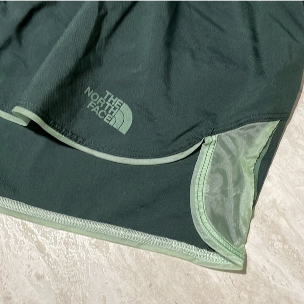 The North Face Women’s Athletic Shorts *S - Picture 2 of 6